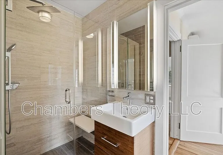 2701 32nd St NW — Photo 49