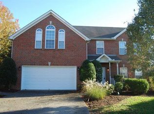 967 Lavergne Ln, La Vergne, TN 37086