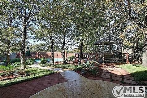 2nd image of 3126 Southwood Dr