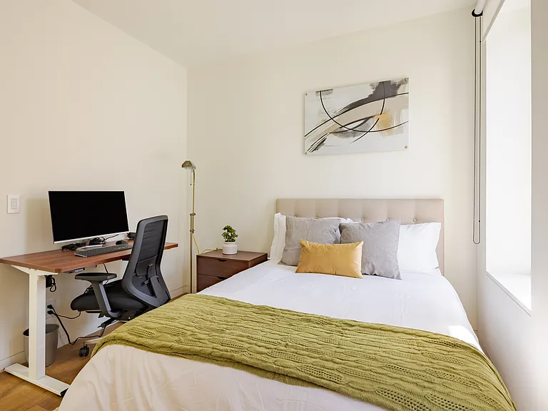 32 Frost St #THM — Photo 26