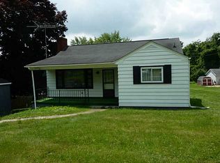 115 Pear Orchard Rd, Coraopolis, PA 15108