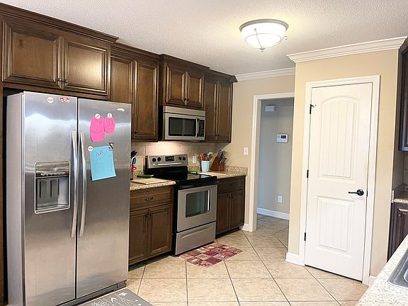 2nd image of 4016 Glen Laurel Dr N