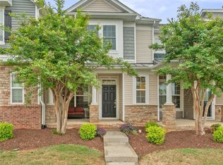 233 E Waterlynn Rd APT B, Mooresville, NC 28117