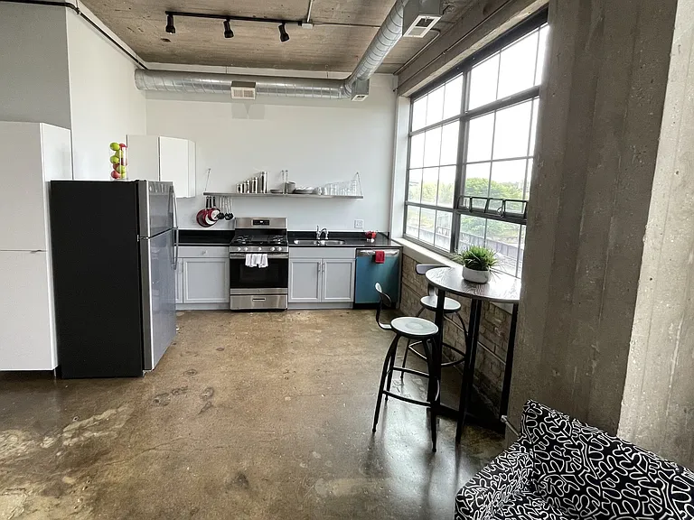 2625 W Washington Blvd #417 — Photo 6