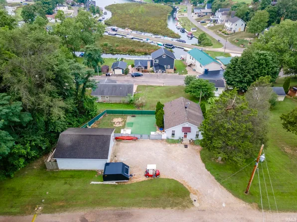 105 Lane 420 Jimmerson Lk, Fremont, IN 46737