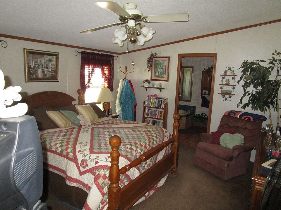2nd image of 39328 Brooks