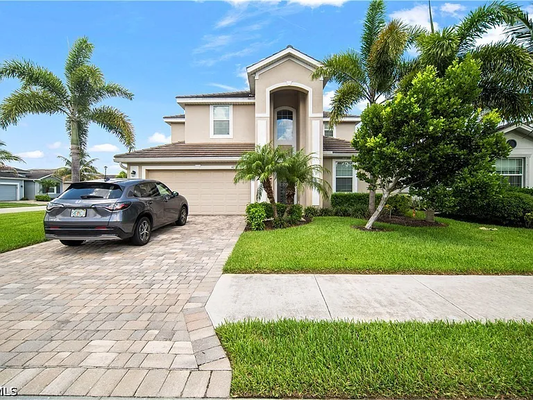 4234 Bluegrass Dr — Photo 1