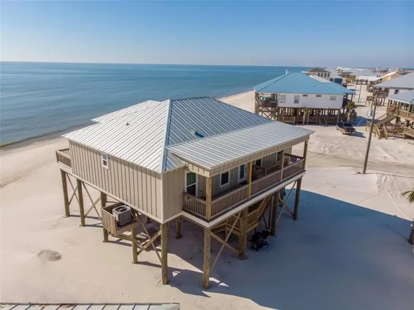 102 Surf Ct, Dauphin Island, AL 36528