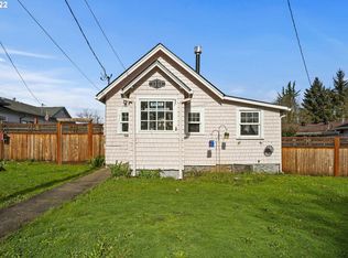 1141 SW Fairview Ave, Dallas, OR 97338