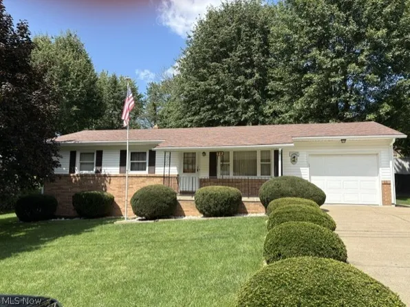 127 Stuart Dr, Wintersville, OH 43953