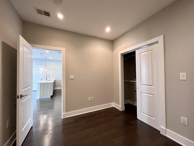 340 Adams St NE #302 — Photo 9