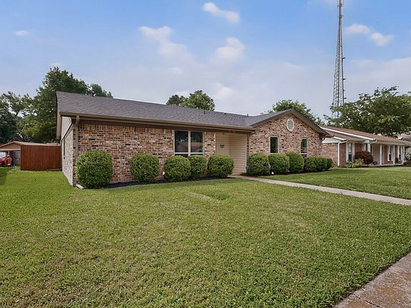 2nd image of 949 Meadowdale Cir