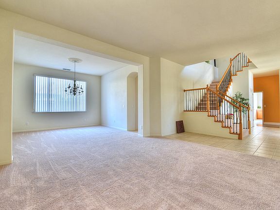 4th image of 9456 White Horse Way