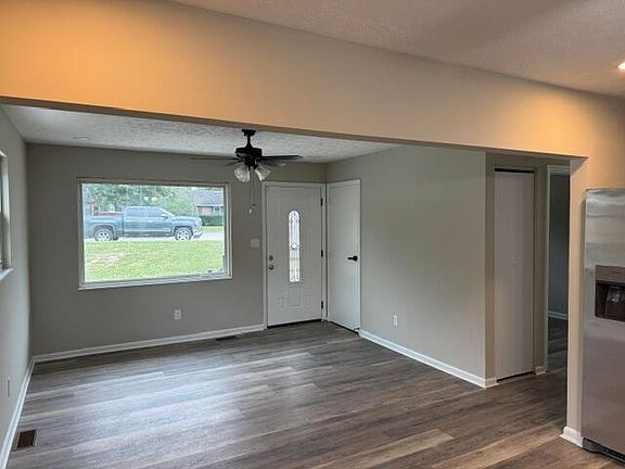 5th image of 3633 Grace Dr
