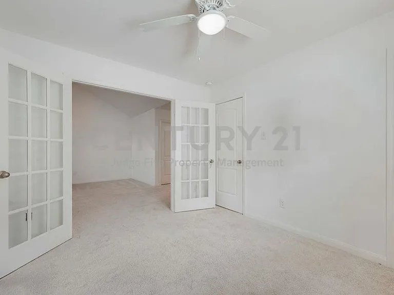 1904 Fairbanks Dr — Photo 13