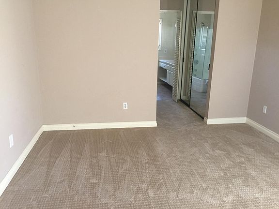 4th image of 600 W Huntington Dr Unit G