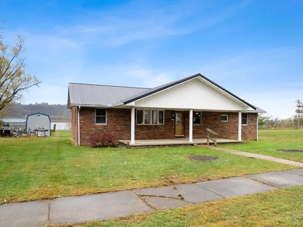 207 Washington St, Higginsport, OH 45131