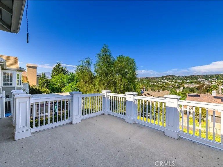 16 Pegasus Dr — Photo 38