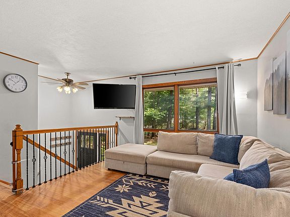 4th image of 11337 Mary Ln