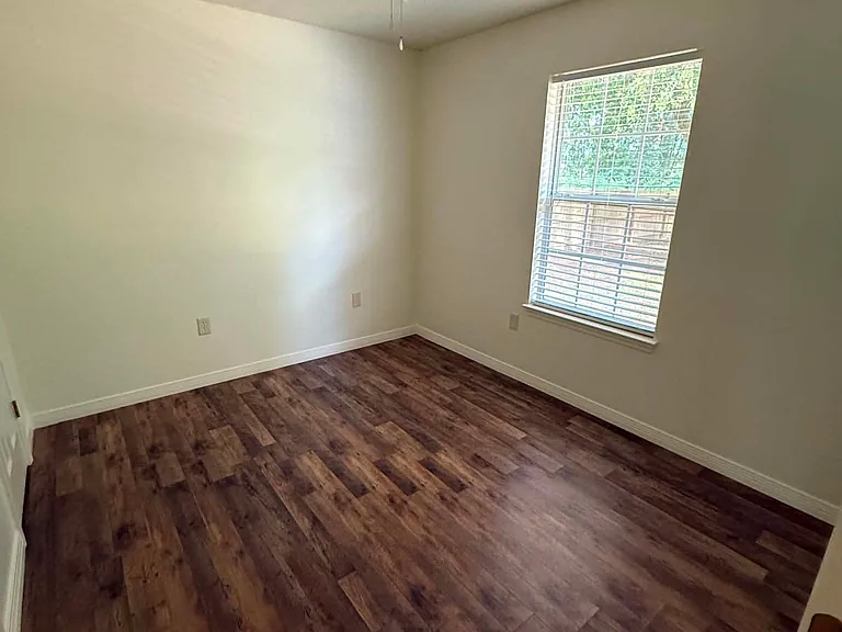 5553 Berryhill Rd — Photo 13