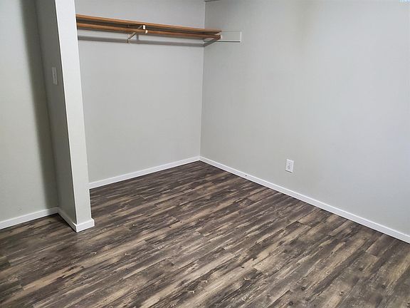 4th image of 801 NW Crescent Ave