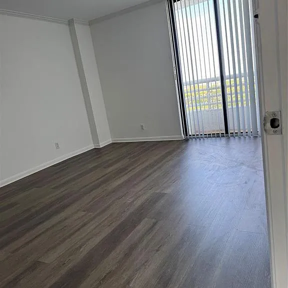 3300 NE 192nd St #11 — Photo 5