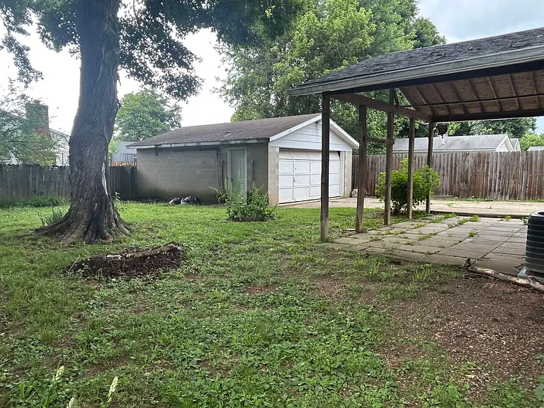 516 Hillview Blvd — Photo 19