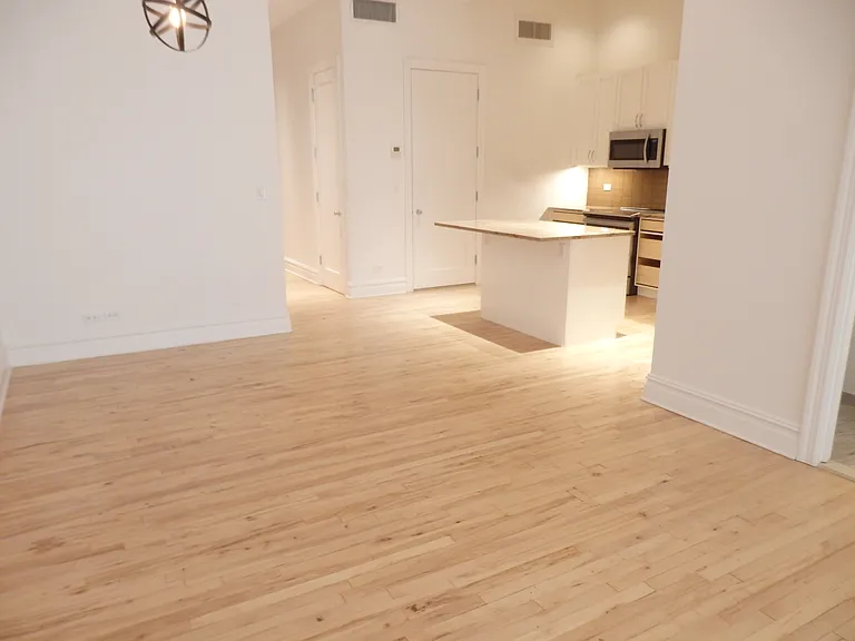43 E 20th St #2 — Photo 7
