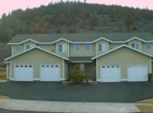 1926 NE Sams Loop APT 4, Bend, OR 97701