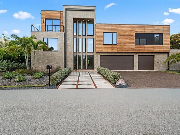 2nd image of 2945 Pyrula Dr