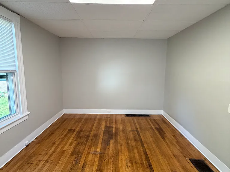 476 Thompson Ave #1 — Photo 10