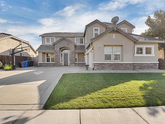 2nd image of 1230 Jewelflower St