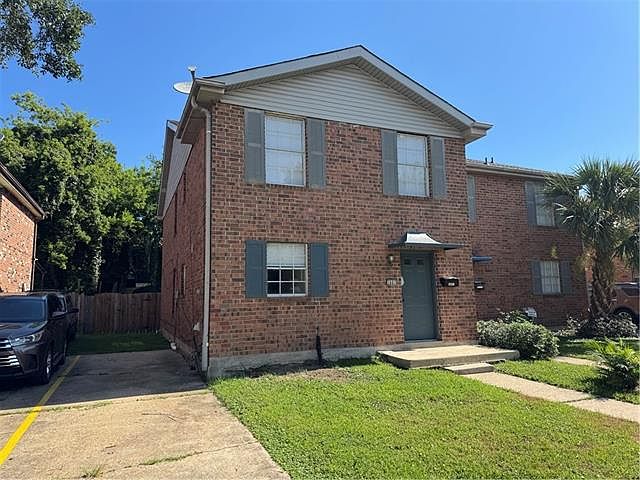 1st image of 3807 Canterbury Ln