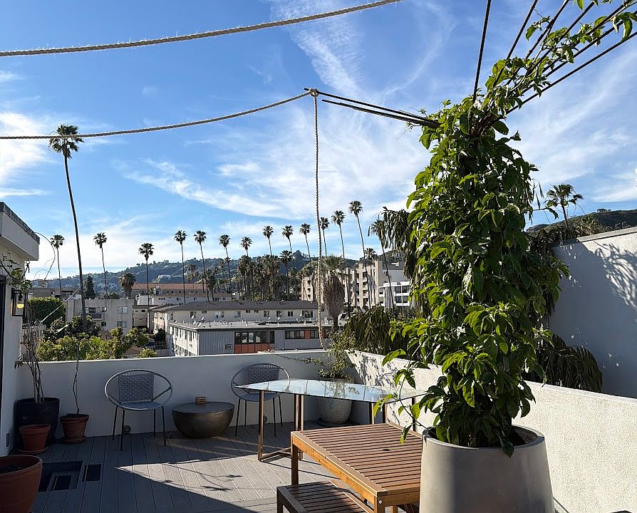 1st image of 7124 Hollywood Blvd