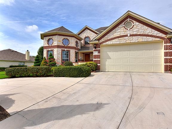 5th image of 604 Kingston Lacy Blvd