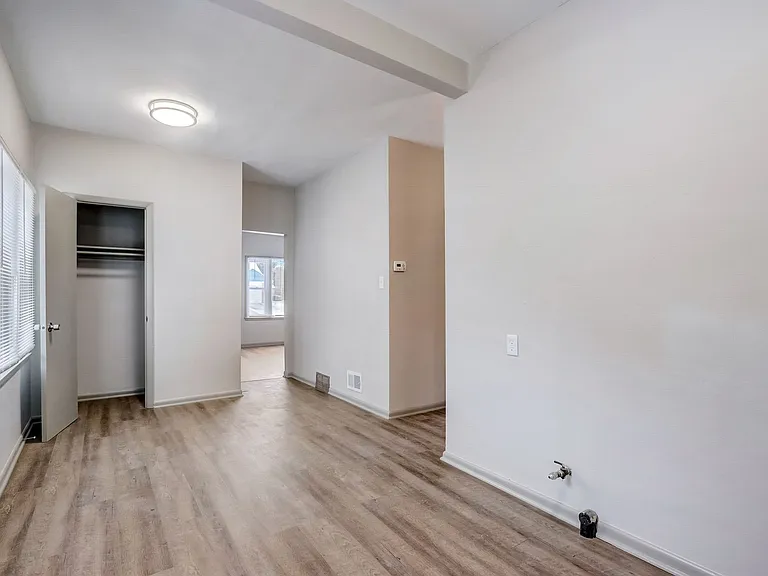 6805 6809 6811 6811a Lloyd Street 2013 #6815-W-2013A — Photo 6