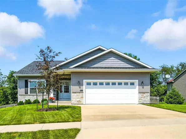 1424 Campbell Dr, Washington, IA 52353