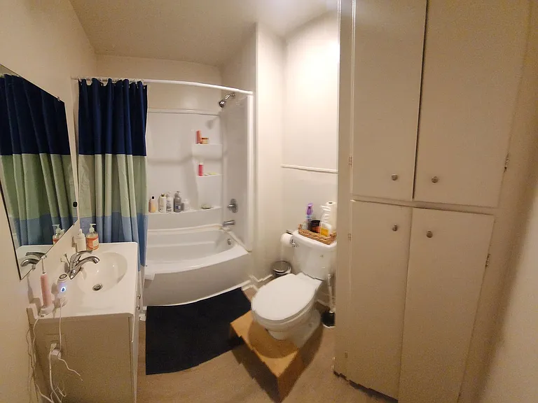 550-554 556 Foothill Blvd — Photo 42