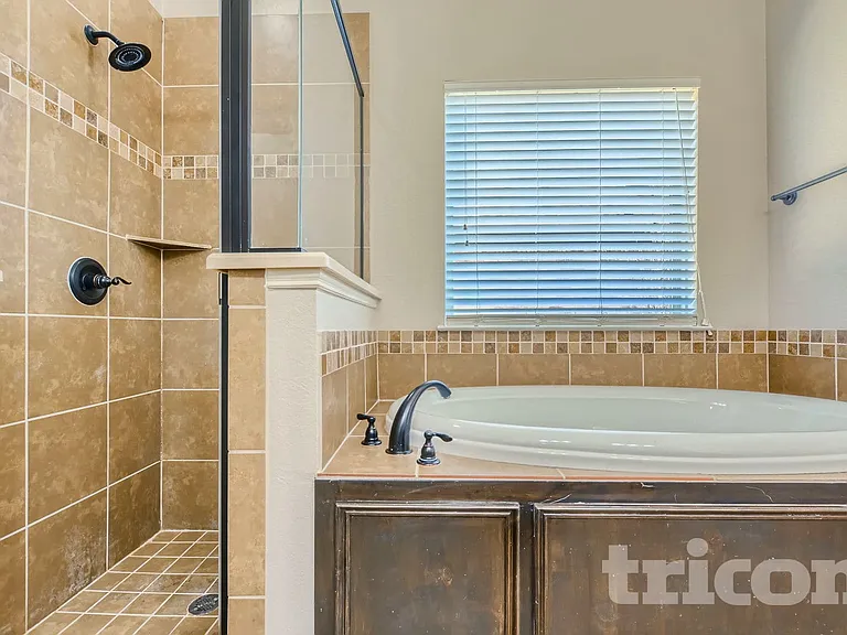 409 Montgomery Ave — Photo 15