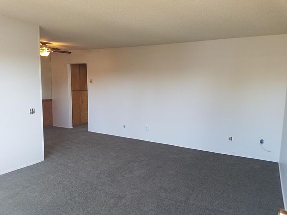 3rd image of 4945 Narragansett Ave APT 7