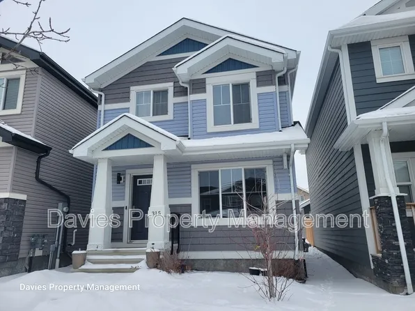 315 42nd Ave NW, Edmonton, AB T6T 2C8