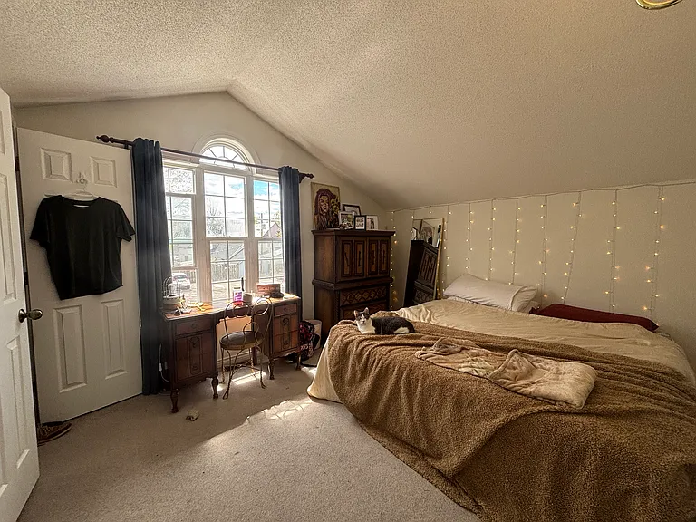 16 Frederick Ln — Photo 3