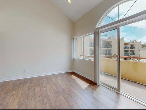 4th image of 333 W Loraine St APT 116