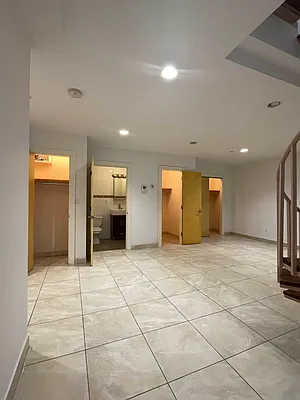 Rented by Sterling Realty Solution Inc | media 15