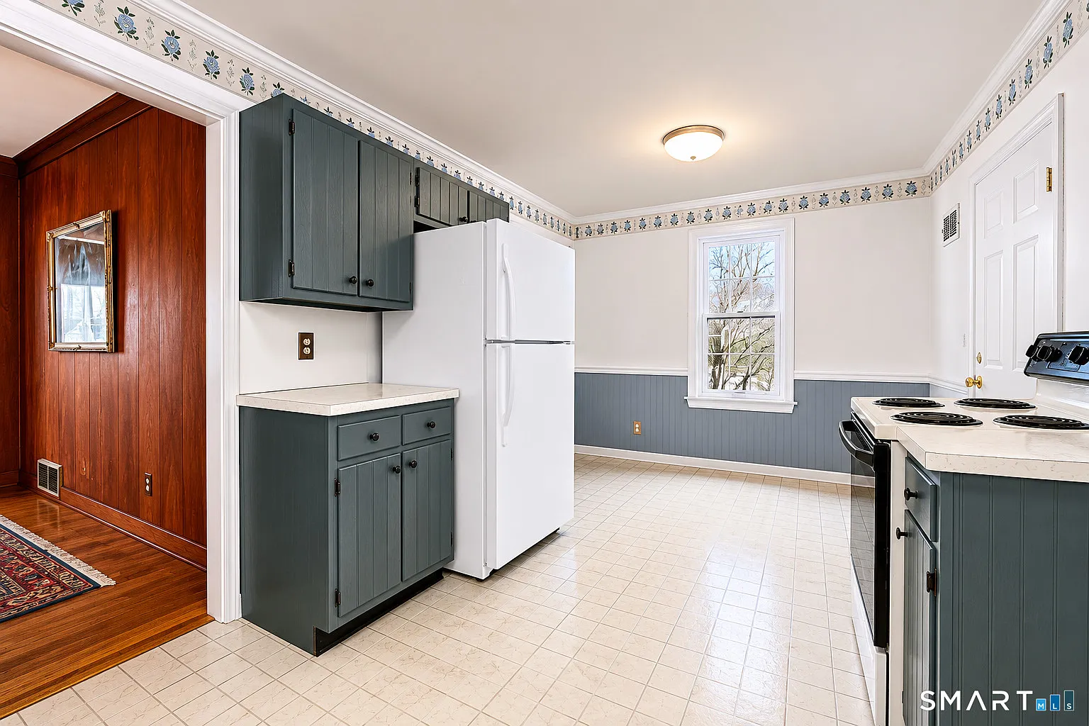 4 bed, 2.0 bath, 1604 sqft, $3,200 — Photo 4
