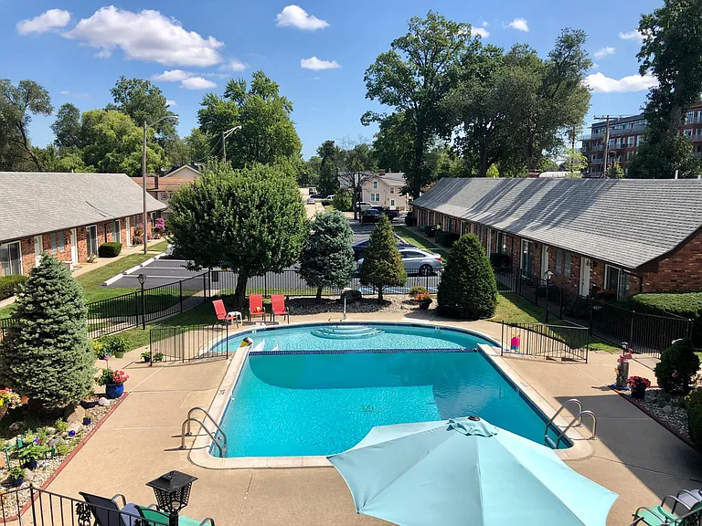 200 Virginia Ave — Photo 1