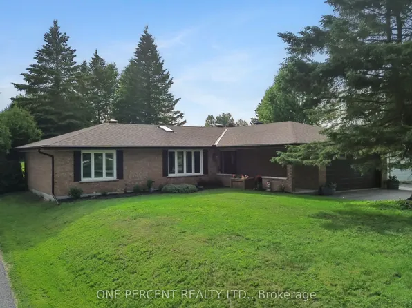 412 Manitoba St, Bracebridge, ON P1L 1W9
