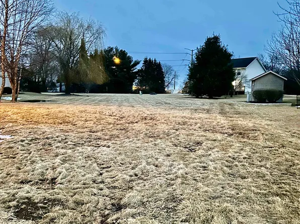 5422 Meadow View Close, Rockford, IL 61102