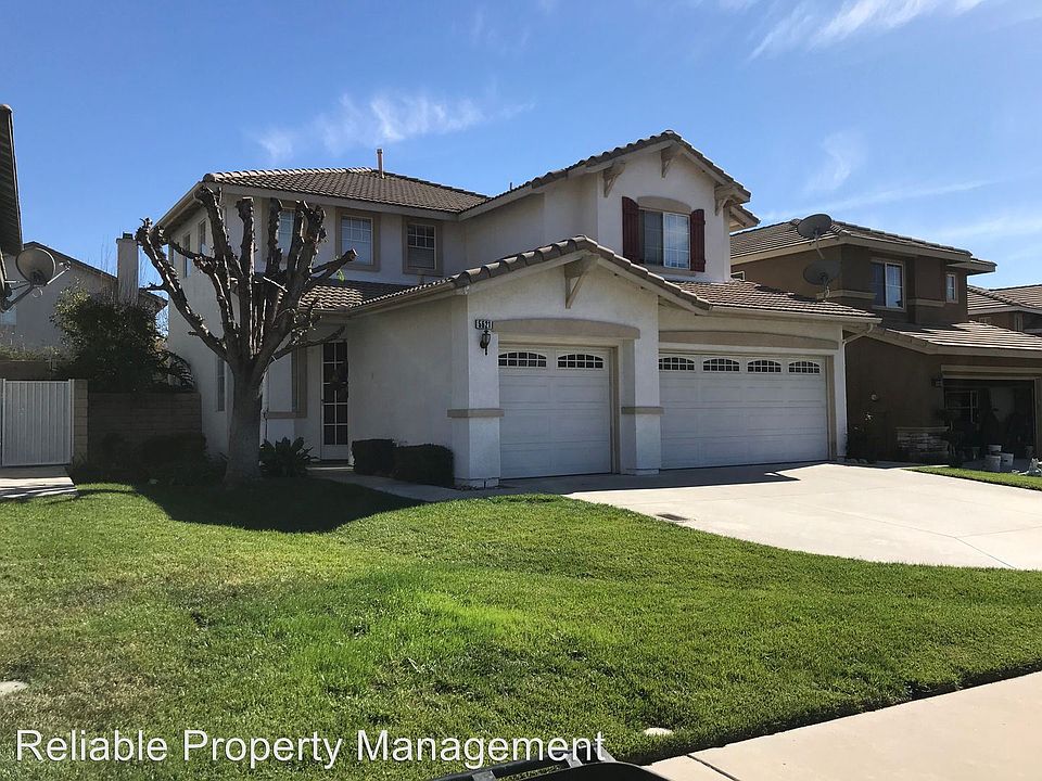1st image of 5621 Hunt Club Dr