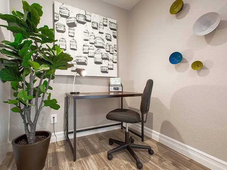 Spacious 1 Bedroom, 1 Bath with Open Floor Plan, 756 Sq Ft